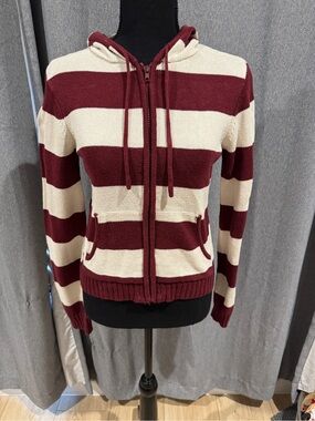 Knit Striped Zip-Up Hoodie in Cream and Burgundy - size S